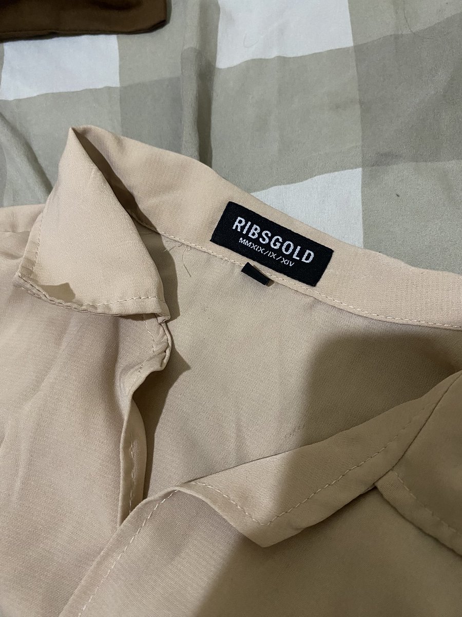 saintezk's tweet photo. 15. kemeja lengan pendek
warna cream coksu
ld 106
panjang 70
💰20k https://t.co/WxjMZaUqHh