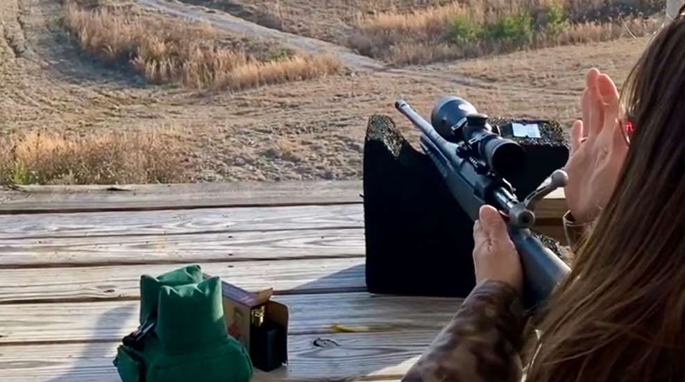 MMPGuns's tweet image. 🦌 Check out these 4 essential items you need to ensure your rifle is primed for opening day. Whether you're a seasoned pro or a newbie, it’s time to gear up! 💪🔫 

Dive into the details here: ow.ly/xvZY50Xn2QC 

#DeerSeasonPrep #RangeReady #HuntSmart