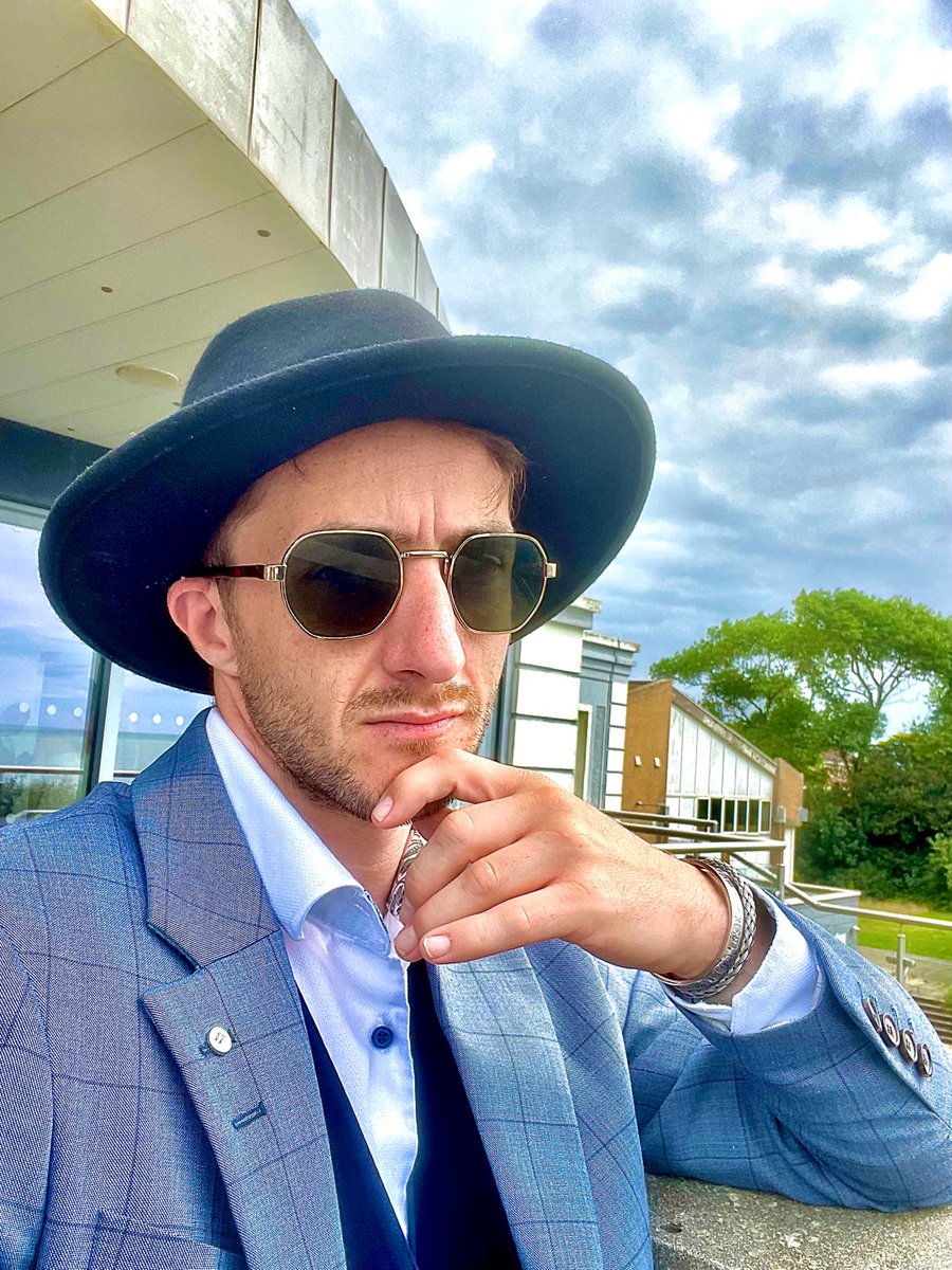 👋 Meet James — Founder of JLM Transfers.
Your trusted partner for transfers, removals, and concierge services.
Because your time matters. 🌟
#MeetJames #JLMTransfers #ConciergeServices