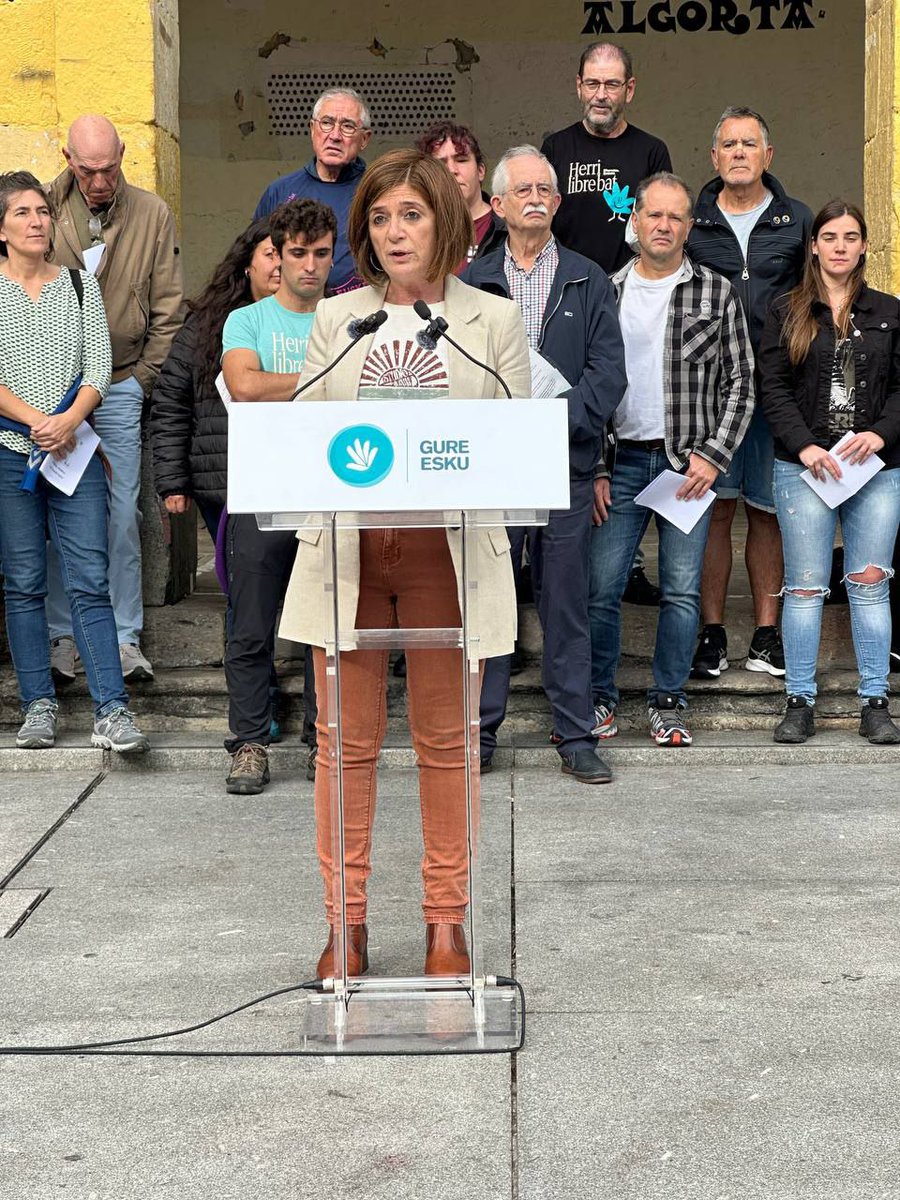 Helena Franco getxoztarrak, Gipuzkoako Ogasuneko foru diputatu ohiak, adierazi du oraingo aukera aprobetxatu behar dela burujabetzaren bidean jauzi bat egiteko, "herri honek XXI. mendeko erronkei aurre egin behar dielako eta herritar orori bizimodu duina bermatu nahi diogulako".