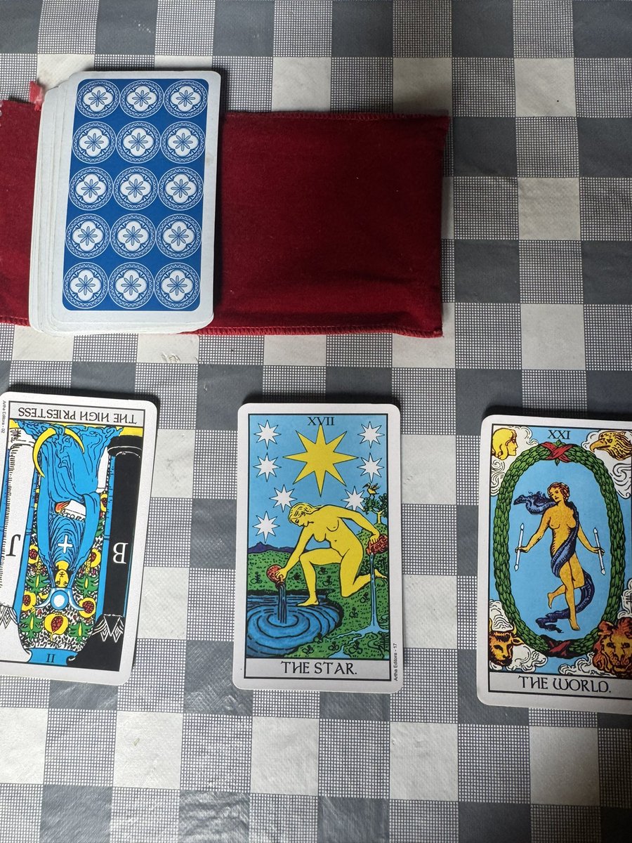 incrível como o tarô sabe das coisas vsf