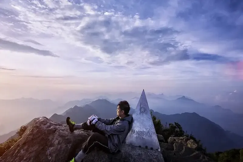 JungleBoss73's tweet photo. Roof of #ndochina - Highest peak of Vietnam!!

https://t.co/vCVTxJoJLt https://t.co/GQKxUEQWnQ