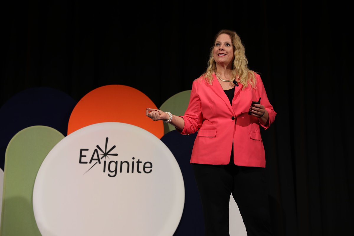 Day 2 is in the books! From high-impact sessions to next-level networking and Braindates that sparked new ideas, today was packed with learning, connection, and inspiration.

One more day to go. Let’s finish strong!