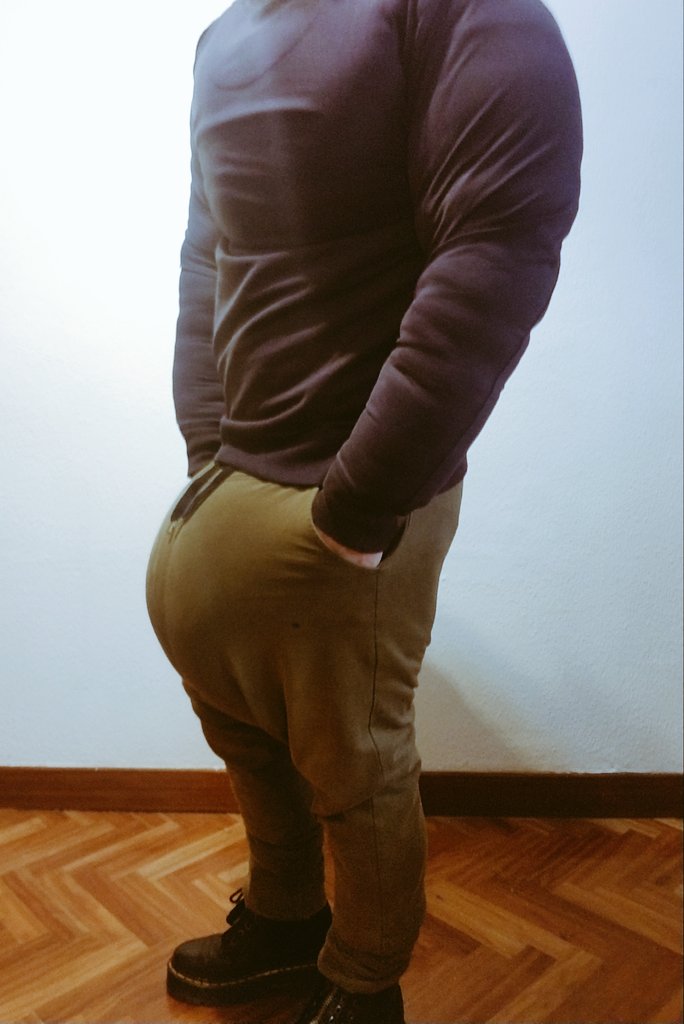 HugePuppy tweet media