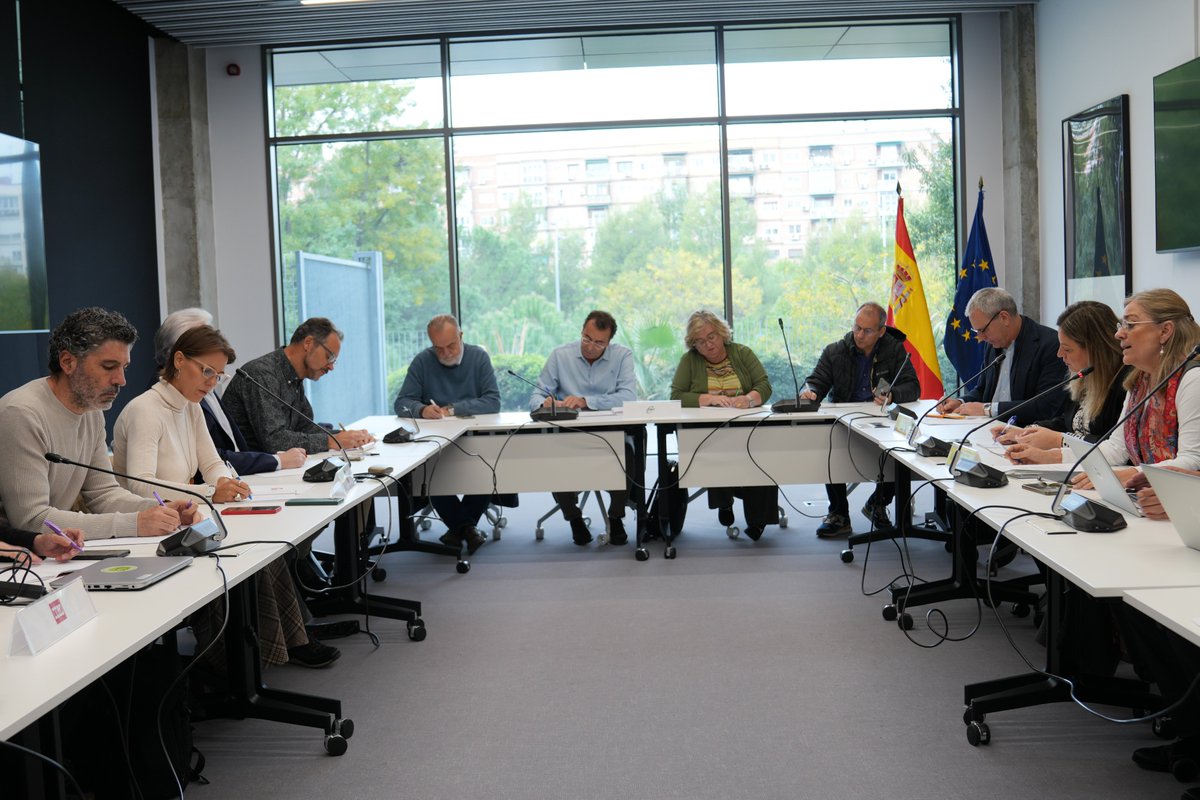 UGT Servicios Públicos considera indispensable una subida salarial específica para 2025.

El gobierno se ha comprometido a proponer porcentajes de subida salarial, como muy tarde, en la reunión prevista para el 19 de noviembre.

ugt-sp.es/ugt-servicios-…