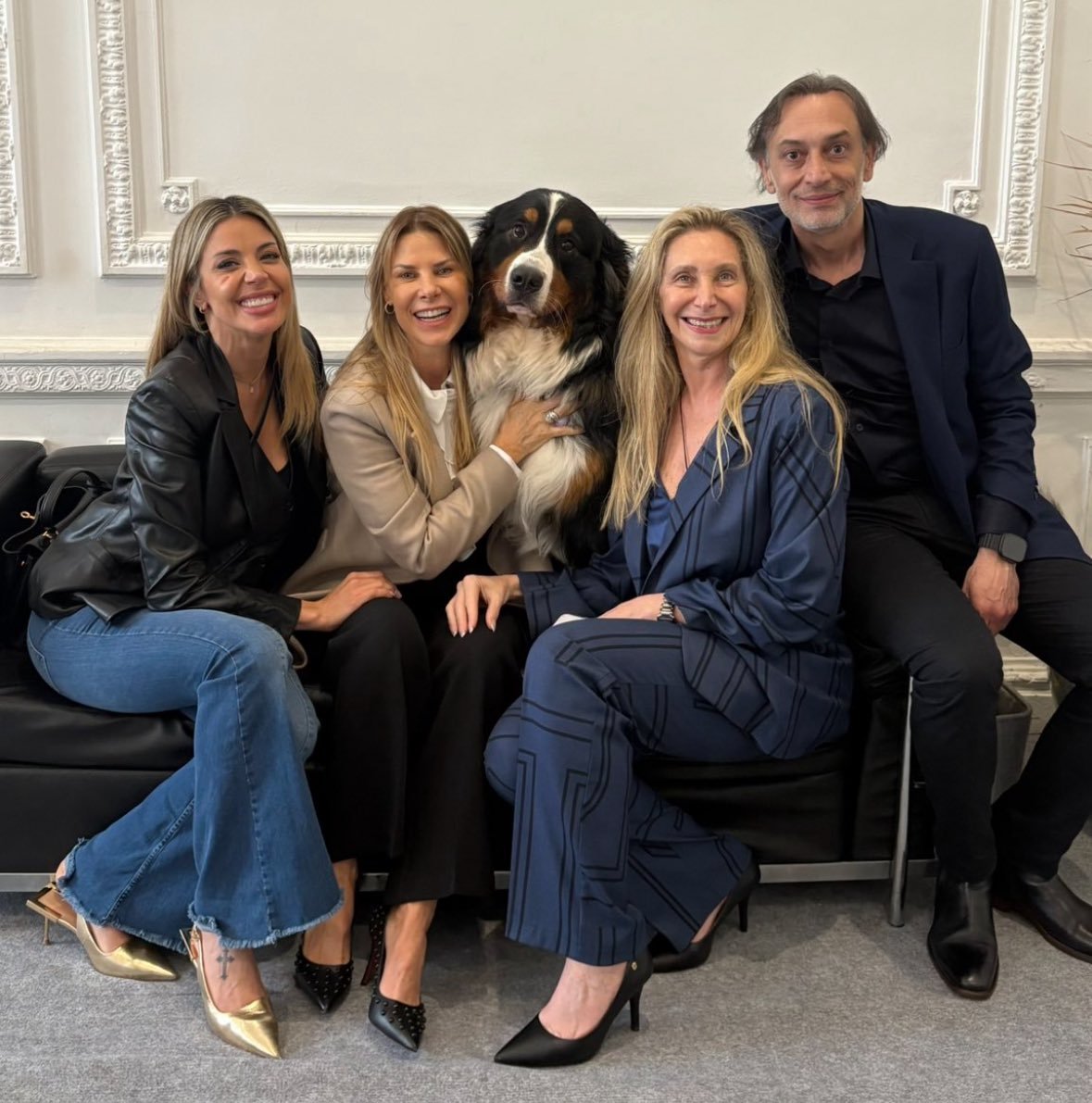 El único que no sonríe es el más inteligente.