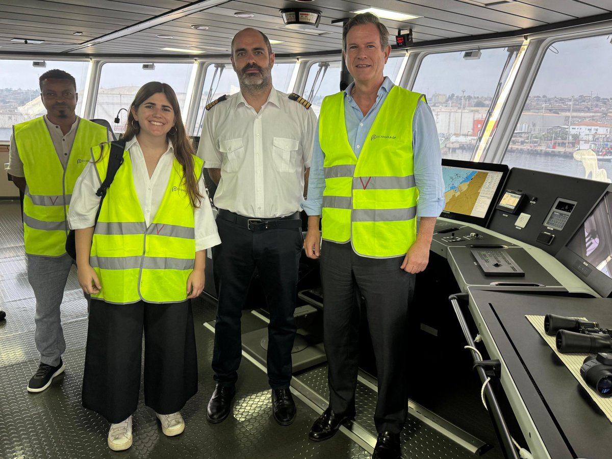 CEPESCA's tweet image. #Angola 🇦🇴trabaja en la puesta en marcha del programa #Kalunga para hacer pleno uso del 'Baia Farta' y fortalecer sus capacidades científicas, lo que es clave para la flota de #pesca española 🇪🇸 ya que el buque realiza campañas evaluación pesquerías en aguas angolanas #CIPAS 2025