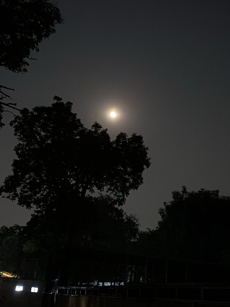 ఈ వెన్నెల రాత్రికీ… ఆ చంద్రుని వేడికీ