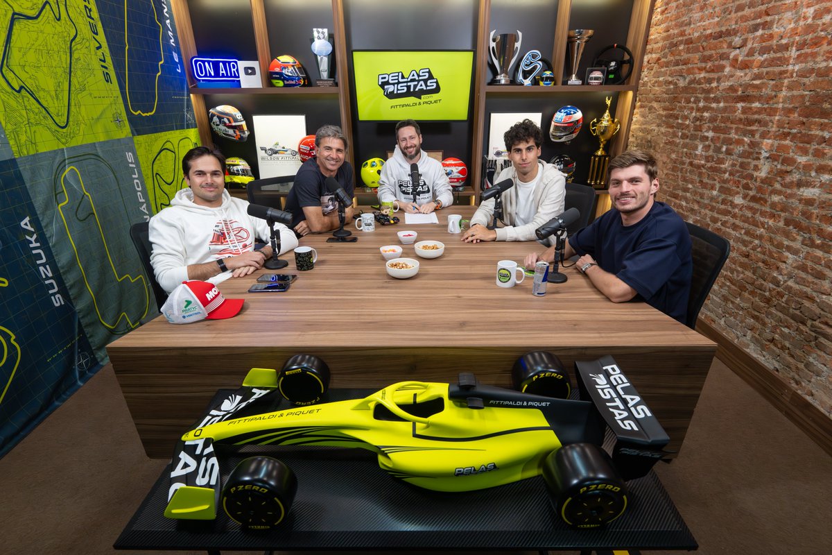 É isso !!! Amanhã, 21 horas no canal do Pelas Pistas (lá no YT) , entrevista especial com Max Verstappen e Gabriel Bortoleto !!! Sério, vocês vão curtir demais !!!

<a href="/Max33Verstappen/">Max Verstappen</a> <a href="/gabortoleto85/">Gabriel Bortoleto</a>