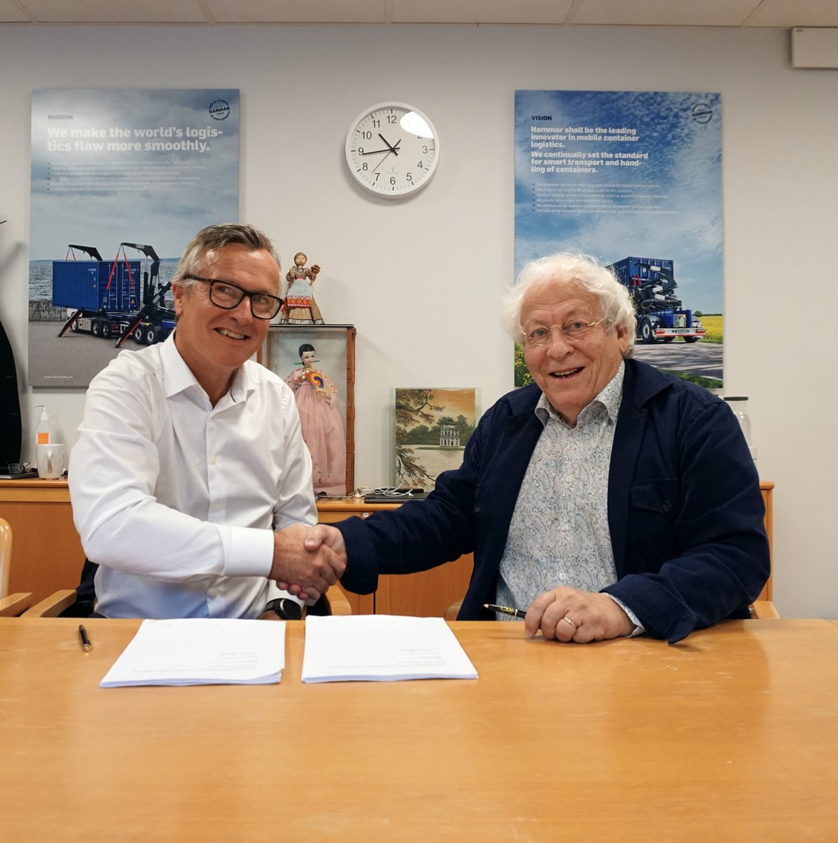 Hammar Maskin AB is entering a new chapter, after more than five decades as owner and leader, Bengt-Olof Hammar has chosen to hand over the company to TomEnterprise AB.

Find out more 👉 heavytorque.co.uk/hammar-maskin/

#HeavyTorque #TransportNews #HammarMaskin #NimblePublishing