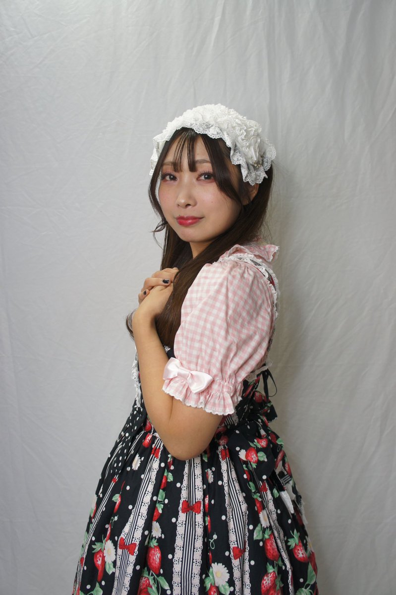 🎀【情報公開】🎀
12月にTremendousCircusさんの
『虐待の国のサラ』に出演させていただきます✨
初めてのミュージカルです♪

可愛いお洋服で歌って踊って頑張ります！！
#トレメンドス