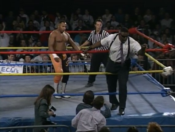 wrestle_hist's tweet image. 11/5/1994  

2 Cold Scorpio defeated Mr. Hughes at November to Remember from the ECW Arena in Philadelphia, Pennsylvania.  

#ECW #NovemberToRemember #2ColdScorpio #FlashFunk #MrHughes #EthanHughes