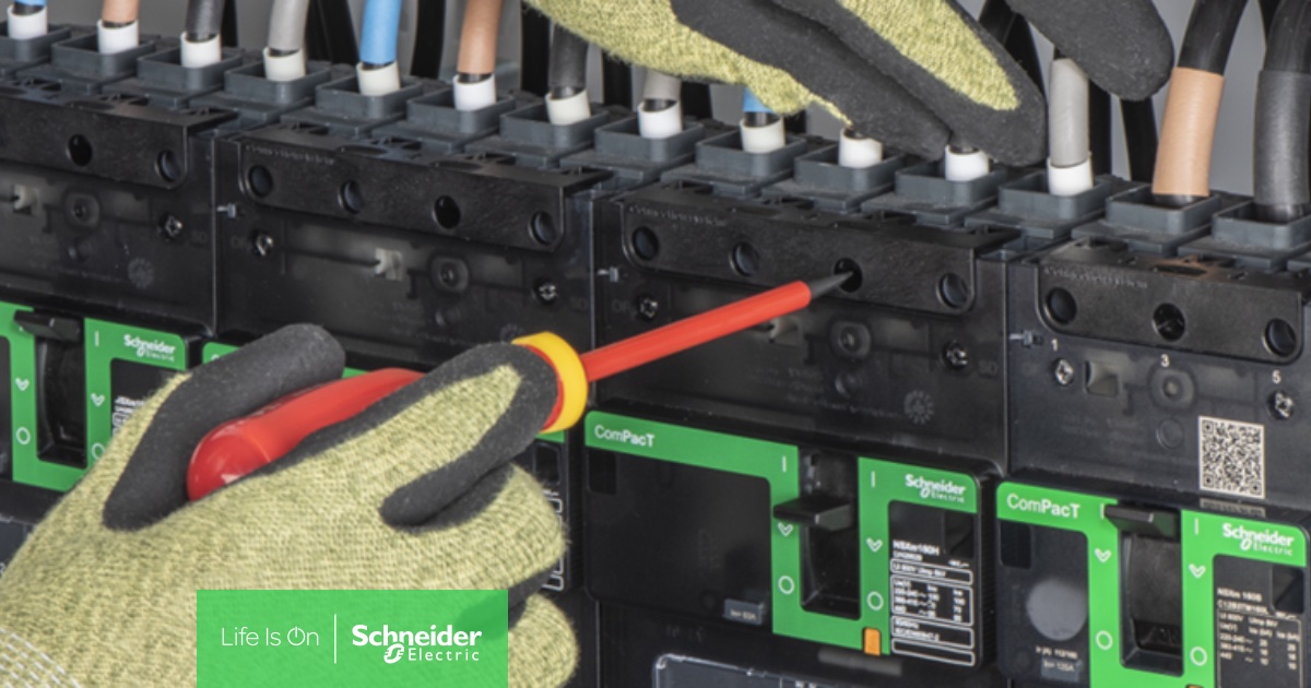 SchneiderAUT's tweet image. Ihr Werkzeug für die einfache Produktauswahl &amp;amp; Konfiguration – jetzt entdecken! Dieser Katalog liefert eine strukturierte Übersicht über Produktauswahl, #Konfiguration &amp;amp; Bestellung von Leistungsschaltern, Lasttrennschaltern &amp;amp; Energiemanagementsystemen. 
spr.ly/60147Mc7u