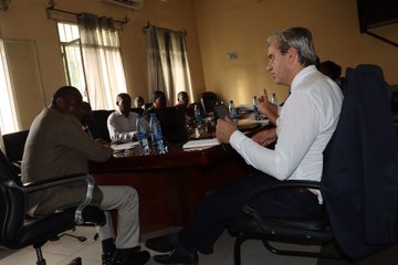 La Direction Générale de la REGIDESO a reçu ce 05 Novembre 2025, l’équipe du FMI pour une présentation sur l’évolution du secteur énergétique

La Direction Générale de la <a href="/Regideso_bdi/">REGIDESO Burundi</a>  a accueilli, dans sa salle de réunion, une délégation du Fonds Monétaire International