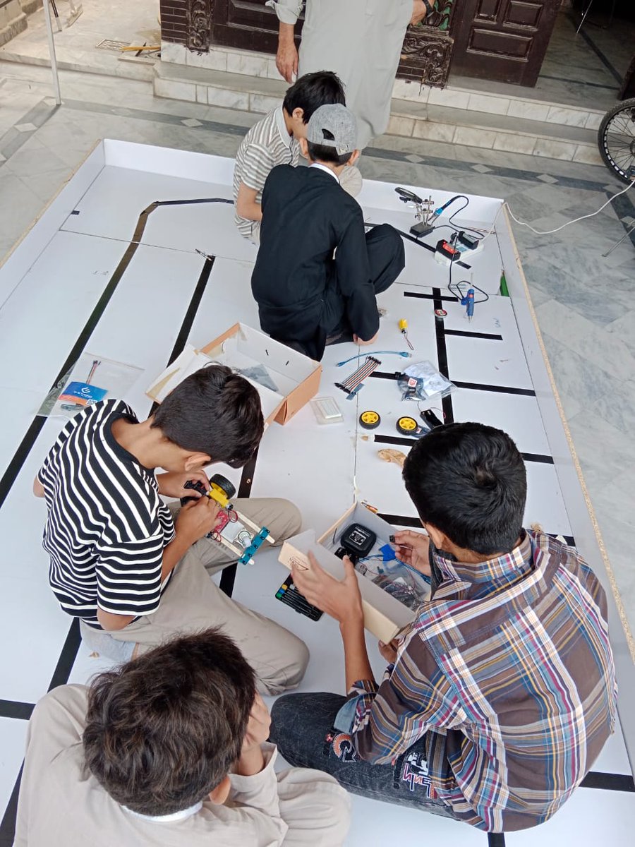 Coding4KidsPK's tweet image. DroBotX Team, while adding sensor stuff &amp;amp; some new bots installations for the line following challenge!
#Coding4KidsPK