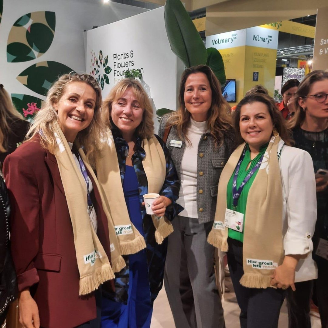 GreenTechRAI's tweet image. 🌼 This morning, 180 ladies from the horticulture sector gathered for an inspiring fourth edition of the TLC breakfast in the Netherlands.🌷
Our team members Mariska Dreschler, Marie-Claire Struycken, and Murkje Koopmans were present at the Trade Fair Aalsmeer.