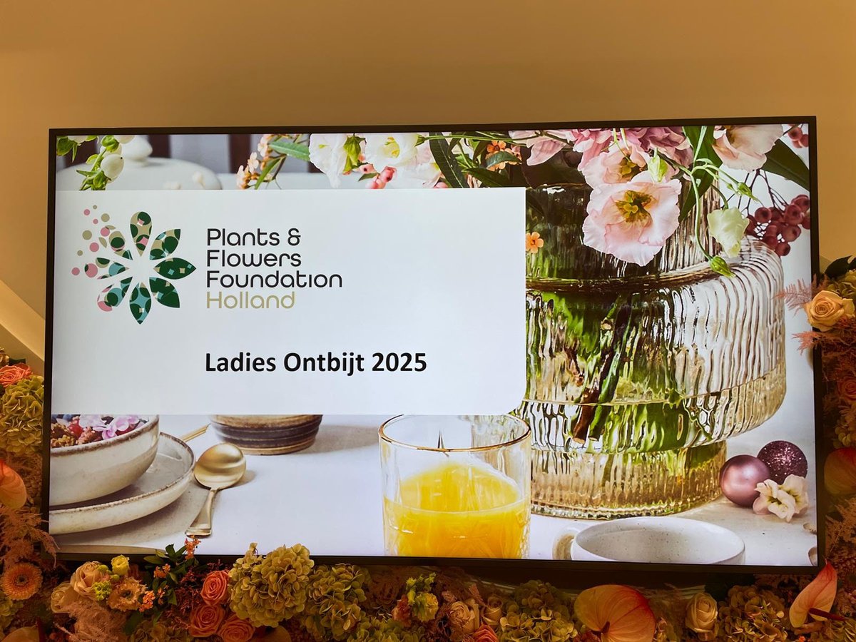 GreenTechRAI's tweet image. 🌼 This morning, 180 ladies from the horticulture sector gathered for an inspiring fourth edition of the TLC breakfast in the Netherlands.🌷
Our team members Mariska Dreschler, Marie-Claire Struycken, and Murkje Koopmans were present at the Trade Fair Aalsmeer.