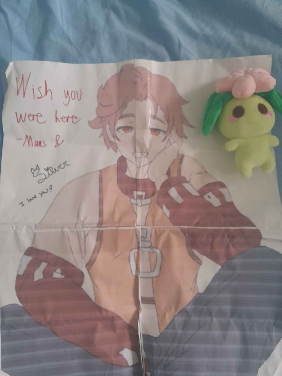 Proctor022's tweet image. I just received a gift from an amazing friend who went out of their way to meet @_Silvervale_ at Twitch Con on my behalf (without me asking them to do so), and they had taken a picture of my Discord profile pic to have signed. (My friend was cosplaying Girl_dm)