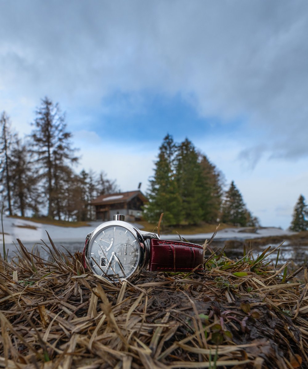 Autumn is slowly giving way to early winter in Switzerland. While this type of weather may not be to everyone’s liking, it can be quite calming and it certainly makes it easier to focus on watchmaking!

#swissmade #independentwatchmaking #inhousemovement #actuallywearit