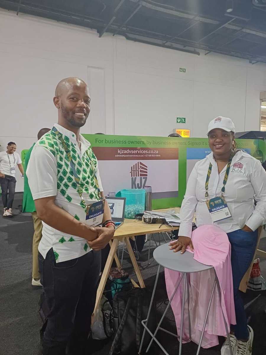 SimplybizSA's tweet image. 💚 SimplyBiz, powered by Nedbank, is at the South African Future Trust Summit today!

We’re proud to have our Nedbank relationship banking team representing SimplyBiz, and connecting with the incredible entrepreneurs.
#SimplyBiz #Nedbank #SAFutureTrustSummit #SupportSmallBusiness