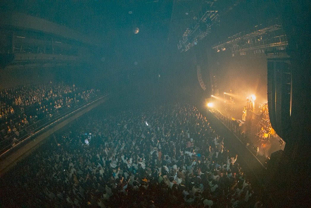 tempalay's tweet image. Thank You!!!!!!

Tempalay &quot;Naked 4 Satan&quot; Tour 2025
at KT Zepp Yokohama

お越しいただいたみなさま、スタッフのみなさま
ありがとうございました。
お久しぶりのワンマン公演、楽しんでいただけたでしょうか？

next ⇒11.13 at Zepp Osaka Bayside
tempalay.lnk.to/n4s_tour2025

photo by @tya__han