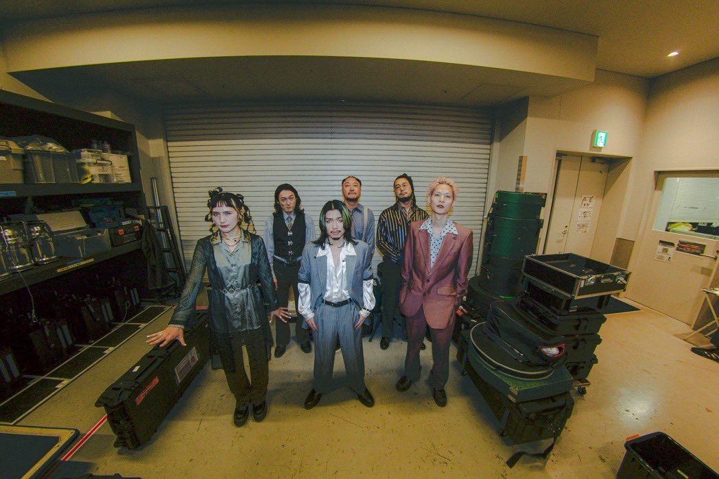 tempalay's tweet image. Thank You!!!!!!

Tempalay &quot;Naked 4 Satan&quot; Tour 2025
at KT Zepp Yokohama

お越しいただいたみなさま、スタッフのみなさま
ありがとうございました。
お久しぶりのワンマン公演、楽しんでいただけたでしょうか？

next ⇒11.13 at Zepp Osaka Bayside
tempalay.lnk.to/n4s_tour2025

photo by @tya__han