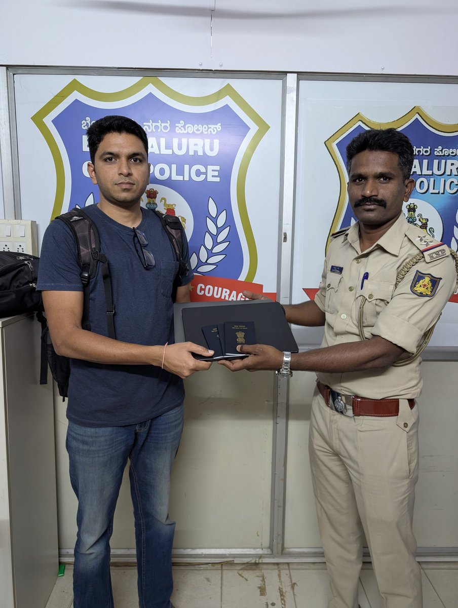 Mr. Rushi Agarwal, while returning home by cab, mistakenly left 02 laptops and 03 passports inside the vehicle while getting down.

Based on the information provided by him, Mahadevapura Police took swift action and traced the 02 laptops and 03 passports, worth approximately