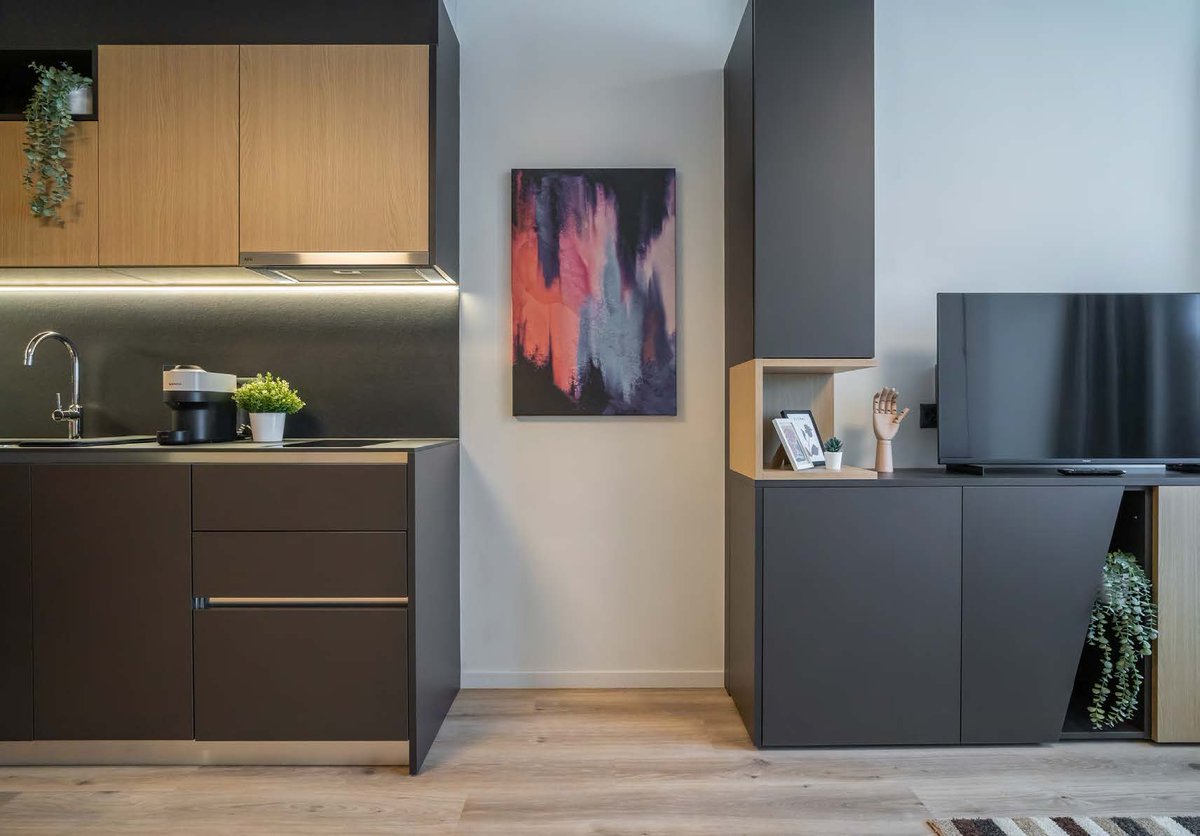 W_A_F_H's tweet photo. We’re excited to introduce a brand-new, modern apartment complex in the heart of Berlin, now available for mid to long-term stays.

https://t.co/tOYTnCD3A0

#servicedaccommodation #servicedapartments #Berlin #WorkingAwayFromHome https://t.co/QBrnMYIBjn