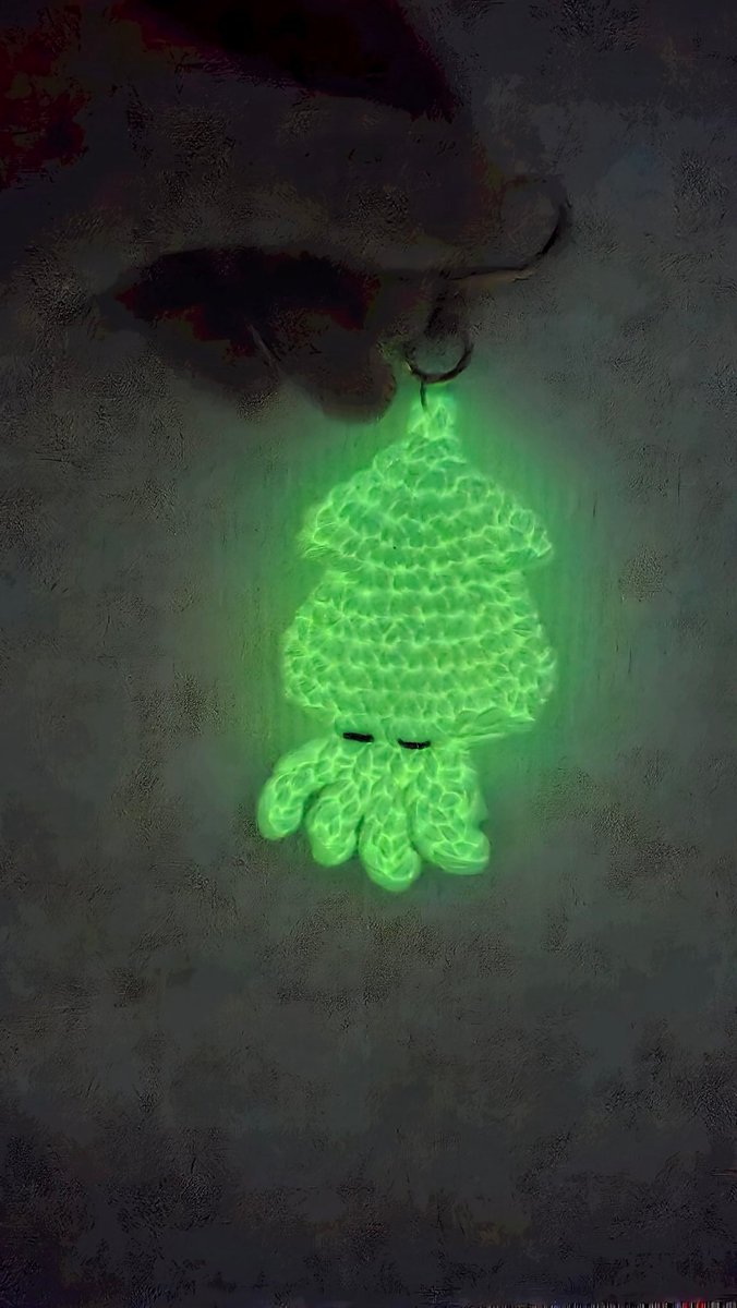 야광오징어
너무웃겨서 혼자 쪼개는중