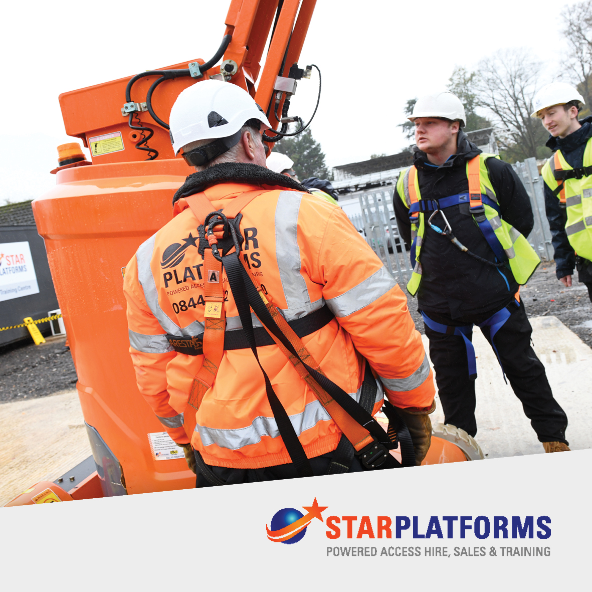 StarPlatforms's tweet image. 🚧 Working at height? Don&apos;t overlook PPE! 

Our latest blog breaks down the essential gear for safe MEWP operation - from helmets to harnesses. 

Stay compliant, stay protected. 

🔗 Read more: ow.ly/Mz7N50XcnVO 

#MEWP #PPE #WorkAtHeight #SafetyFirst