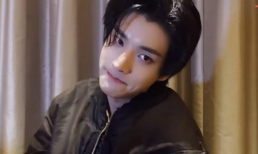 ilovjakez's tweet image. must protect at all costs😞 #JAKE #제이크