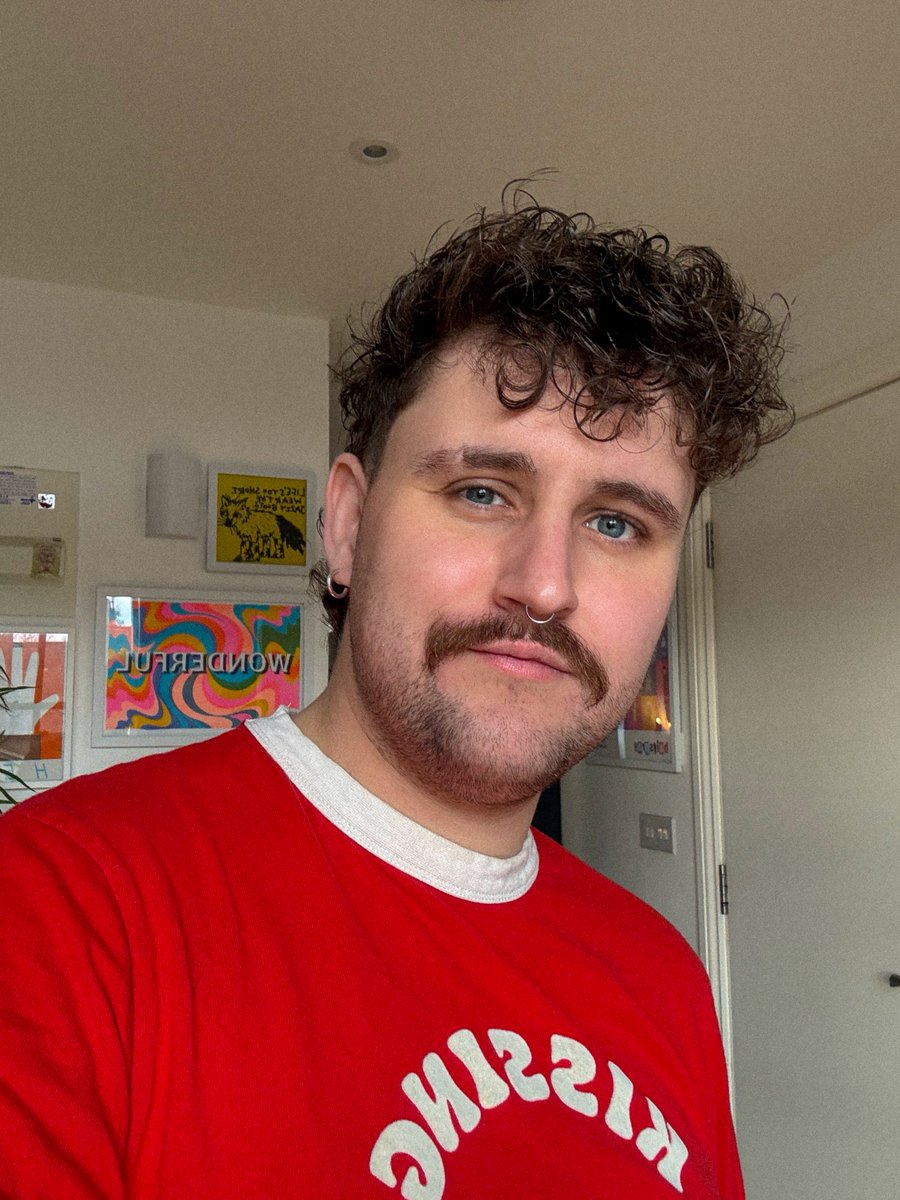 haven’t taken a cute pic in a while hi x