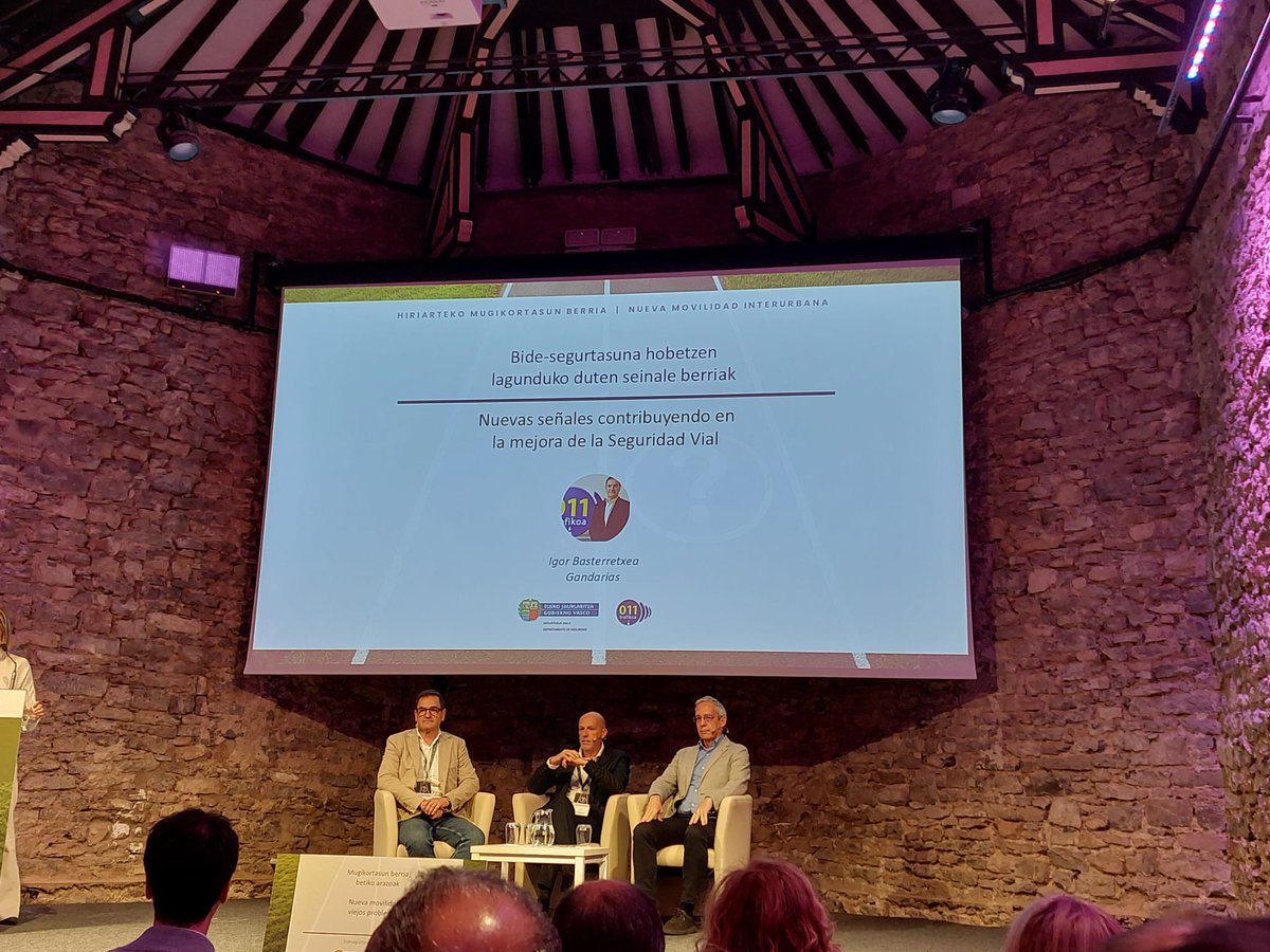 🛣️ <a href="/yagodiazpi/">yago diaz pineda</a> , Director General de <a href="/aecarretera/">@aecarretera</a>, ha intervenido hoy en la jornada “Nueva Movilidad, Viejos Problemas” organizada por la Dirección de Tráfico del <a href="/Gob_eus/">Eusko Jaurlaritza - Gobierno Vasco</a>. 
📸 La jornada ha concluido con la exposición “Ikusi eta Ikasi”, organizada por Stop Violencia Vial.