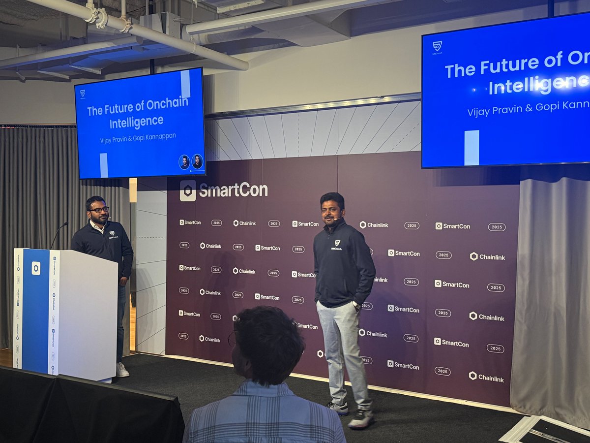 bitsCrunch's tweet image. SmartCon NYC has been pure energy.

Brilliant minds, bold ideas, and onchain conversations that matter.

bitsCrunch staying plugged into where the future’s being built. @chainlink #SmartCon2025 #bitsCrunch #OnchainIntelligence #Web3