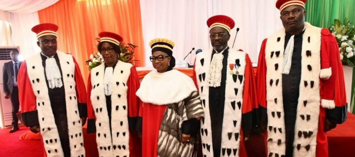 horizonmedia46's tweet image. 🇨🇮 La Cour constitutionnelle ivoirienne confirme la réélection d’Alassane Ouattara pour un 4e mandat.
🇫🇷 Emmanuel Macron et 🇺🇸 les États-Unis lui adressent leurs félicitations, saluant la stabilité politique du pays.

#CotedIvoire #Ouattara #CourConstitutionnelle #France