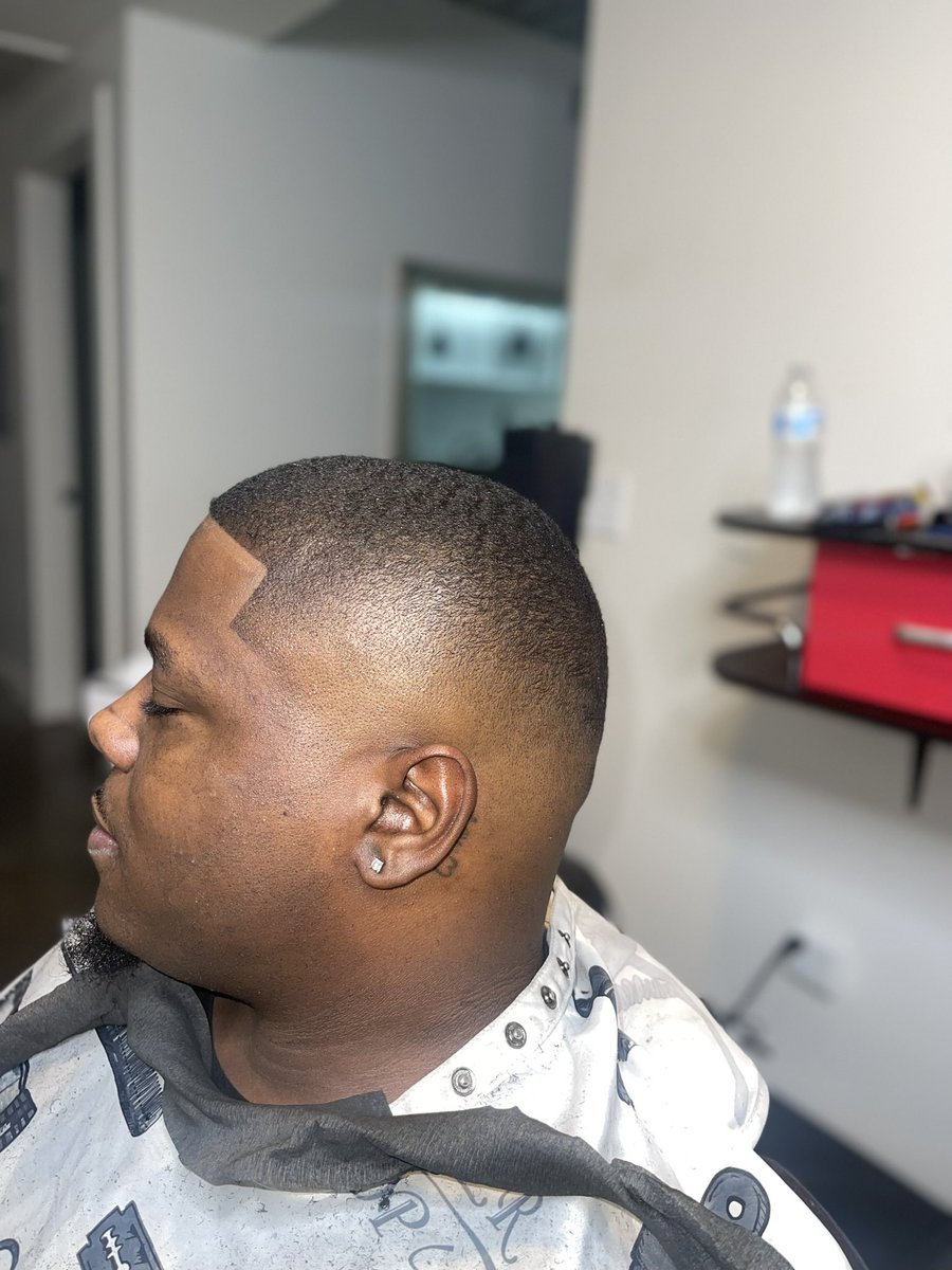 I be cutting hair in Atlanta/Decatur GA.
Please RT to help me get my next client!!😩💈💇‍♂️