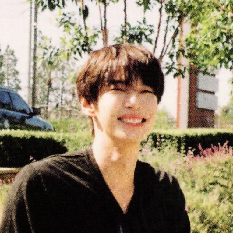 ᨳ แอคเพว ഒ tweet media