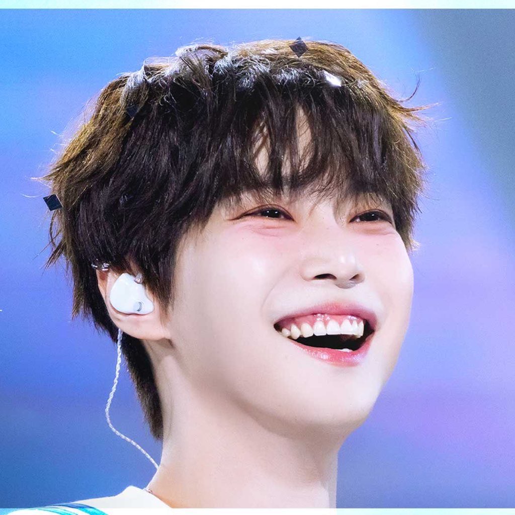 ᨳ แอคเพว ഒ tweet media