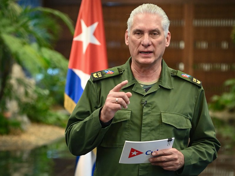 ¡No al ALCA! Sí a la integración✊

📌Intervención de <a href="/DiazCanelB/">Miguel Díaz-Canel Bermúdez</a>, Primer Secretario del Comité Central del <a href="/PartidoPCC/">Partido Comunista de Cuba</a> y Presidente de la República, en evento conmemorativa de los 20 años de la Cumbre de los Pueblos y el No al ALCA.

Léalo aquí 👇
🔗cubaminrex.cu/es/no-al-alca-…