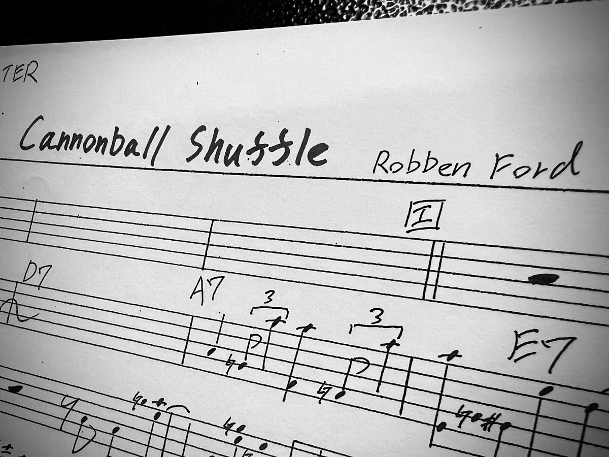 週末はMetal、週明けはOzzyトリビュート、今日はRobben Ford Blues。RockもMetalもBluesもFunkもJazzも全部好き。音楽/ギター楽しいよねー🎸