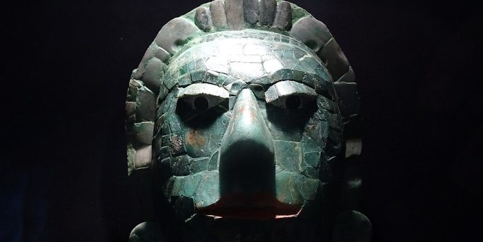 TierraAdentro's tweet image. 🌕Viejas minas esperan a oscuras . 👁️Un brillo aparece al fondo, 🦻 los tambores llaman. 🚫 ¿Te atreves a entrar? Para este #EspecialDeTerror, Georgina Mexía-Amador revelará antiguos secretos en su #Cuento La Luna teje el día y la noche. 🌑 Leélo aquí 👉 wp.me/p6wK46-eSy