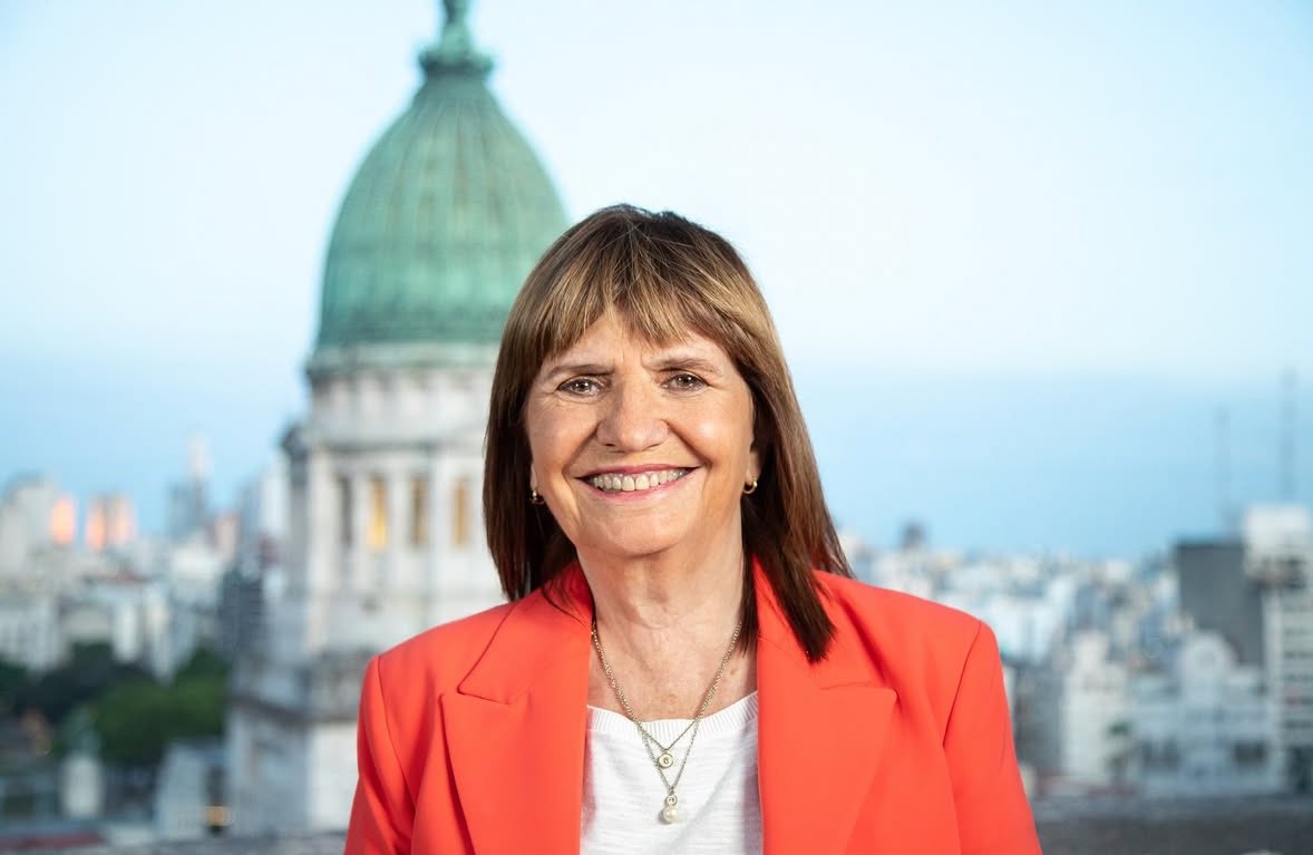 patosenadora's tweet image. ¡ Hola leones ! 🦁 
Queremos darles la bienvenida a una cuenta 100% dedicada a nuestra ministra de seguridad y actual senadora electa @PatoBullrich .

Sobre nosotros: Creemos en las ideas de Patricia y estamos convencidos de que los cambios empiezan cuando nos animamos.