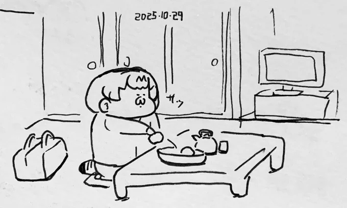 修学旅行の宿、さっそく置いてある饅頭に手を伸ばすうみゃ利田先生 