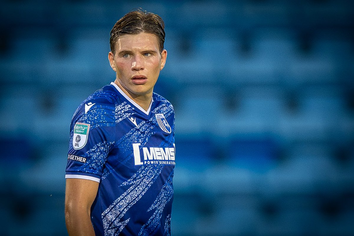 We can confirm that Logan Dobbs has been recalled from his loan spell with <a href="/wellingunited/">Welling United FC</a>. 

#Gills