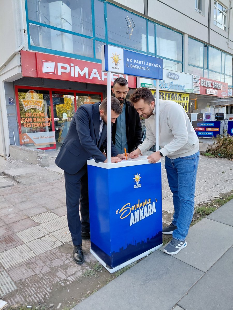 Ak Gençlik Etimesgut olarak saha ve stant çalışmamızı Gençlik Kolları Başkanımız <a href="/_emrecanklc_/">Emre Can Kılıç</a> başkanlığında gerçekleştirdik.
Yeni yol ve dava arkadaşlarımızı aramıza katmaya devam ediyoruz. 🇹🇷

<a href="/avyusufibis/">Yusuf İBİŞ</a> 
<a href="/osmannazlier/">Osman Nuri Nazlıer</a> 
<a href="/avhalilatasoy/">Halil ATASOY</a> 
<a href="/fethi_duygulu06/">Fethi Duygulu</a> 
<a href="/_emrecanklc_/">Emre Can Kılıç</a>