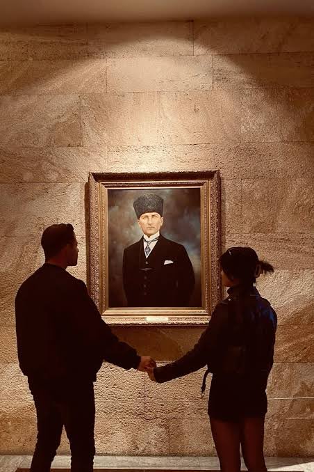 Seninle şöyle.. 
 #29Ekim1923