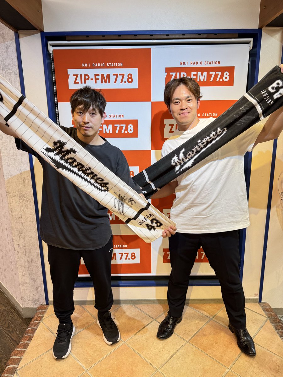 ontherock0904's tweet photo. オンザロック聴いてくれてありがとう！
昨夜のゲストは元中日ドラゴンズの三好大倫さんでした
トークが止まらず、後半(来週)に持ち越しになりました！

来週のトークの続きもぜひお楽しみに！
聴き逃した方はラジコのタイムフリーでぜひ！

#zipfm #三好大倫 #中日ドラゴンズ https://t.co/KInvngSgMb