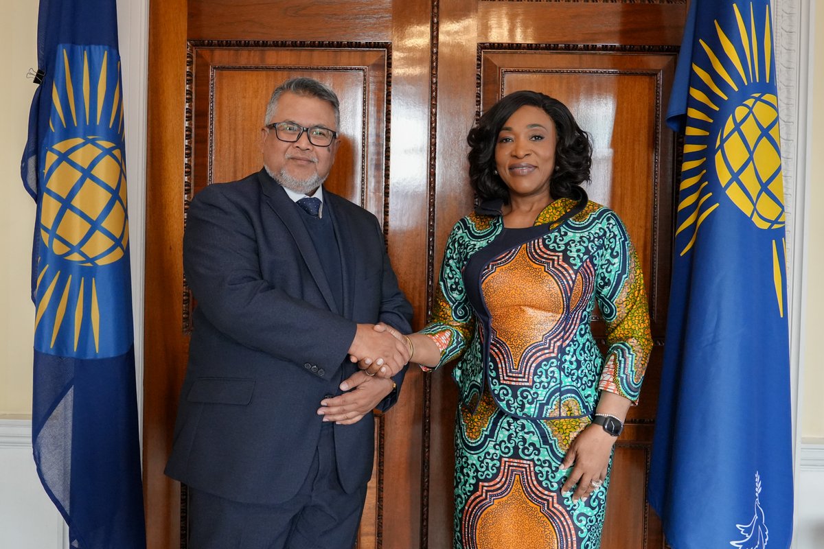 SGCommonwealth's tweet image. I was pleased to meet HE Dato’ Zakri Jaafar, High Commissioner of Malaysia to the UK.

Malaysia is a valued member of our #Commonwealth family. We spoke about strengthening cooperation in youth development, climate &amp;amp; trade to deliver sustainable impact for the people of Malaysia.