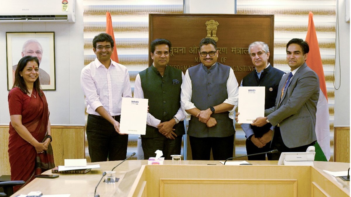 Ayaann152's tweet image. Big boost for India&apos;s creative economy! WaveX &amp;amp; T-Hub ink MoU to launch 10 innovation hubs, fueling AVGC-XR startups with incubation, mentorship &amp;amp; global networks. Hyderabad leads the charge! #WaveX #THub #AVGCXR #MediaTech #StartupIndia