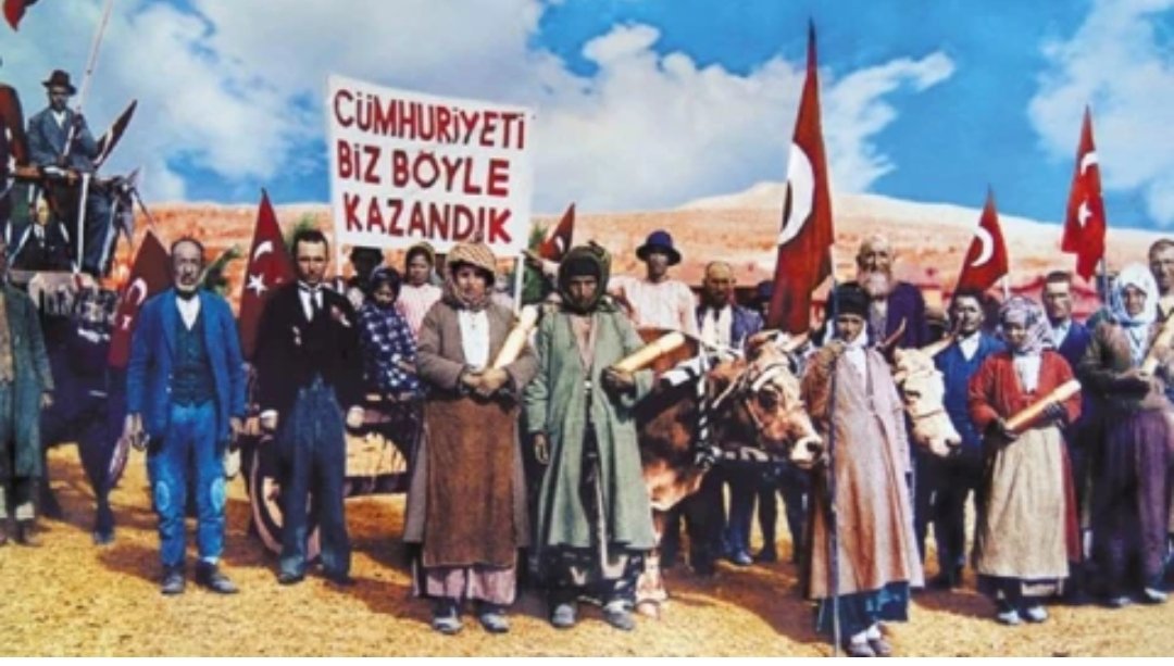 Kolay kazanılmadı, kolay kaybedilmeyecek! İlelebet payidar kalacak Cumhuriyetimiz. Ne mutlu Türküm diyene! Cumhuriyet Bayramımız kutlu olsun... 🇹🇷❤🤍